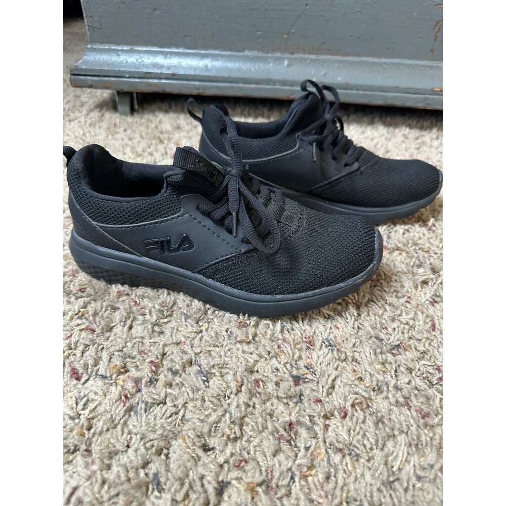 Fila Womens Black‎ Athletic Sneakers Size 6.5 Lightweight Lace-Up Casual Shoes